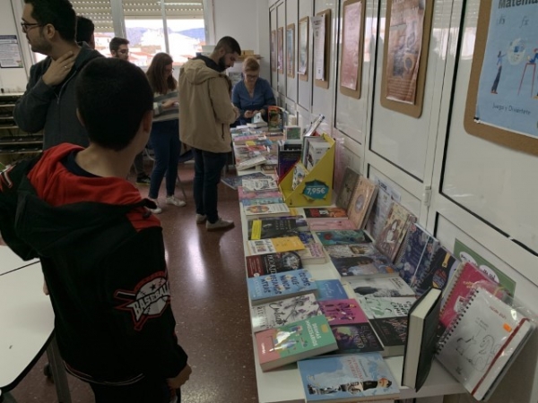 ¡Nos visita la librería con novedades editoriales juveniles!